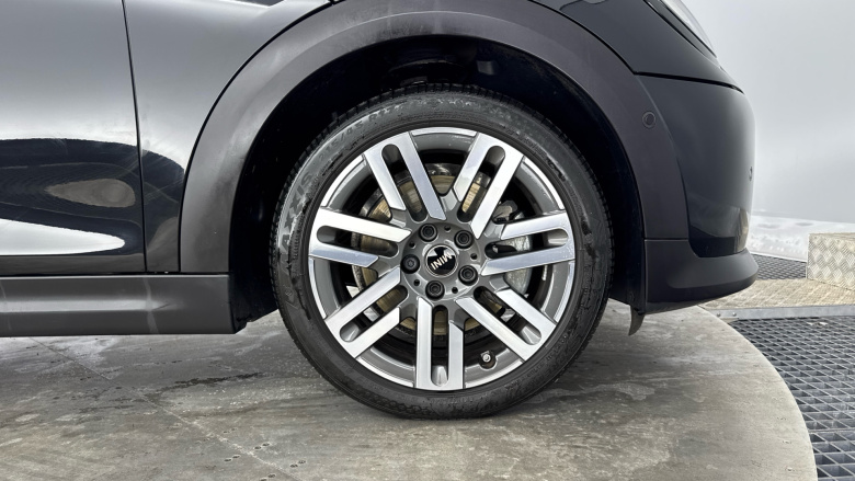 MINI Cooper 2.0 C Classic 2dr Auto Petrol Convertible